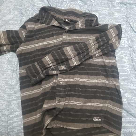 Variety of dress shirts - Picture 4 of 8